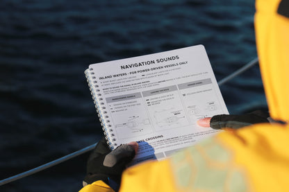 The Cruising Logbook - Cruising Log and Reference Guide